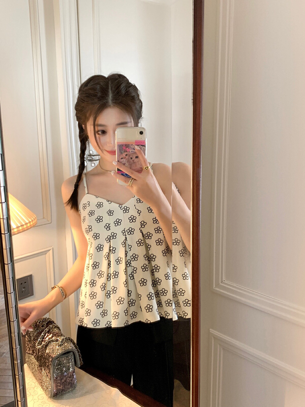 New in early summer! [wgwe] French first love sweet, waist closed and thin temperament gentle wind vest / sling 1354# PCZ