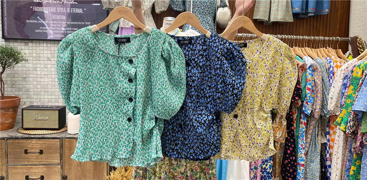 goods in stock! New in early summer! [N21] Vintage elegant bubble sleeve single row button floral blouse ys1-1017# WPL