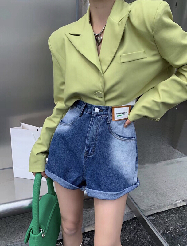 New in early summer! [a +] gradient hem high waist fashion denim shorts 6323# WPL