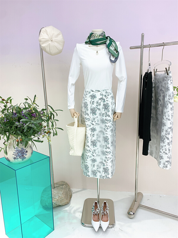 goods in stock! Cxdhh / new in early spring! [strict selection - planting grass and trees] Korean version of simple and versatile skirt xc15-70247# ozq