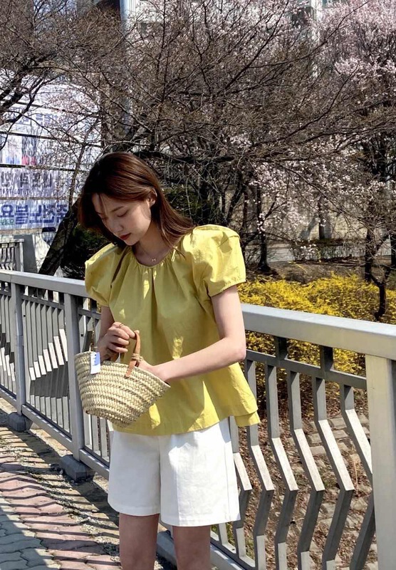 goods in stock! [acme group] Korean version lantern sleeve side slit simple Korean style small shirt 1096# CLS