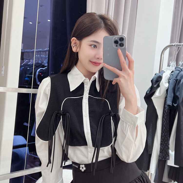 goods in stock! New year in early spring! [Feimao Philippine cat] design temperament contrast color shirt (non detachable shawl) ym-8045# LSL