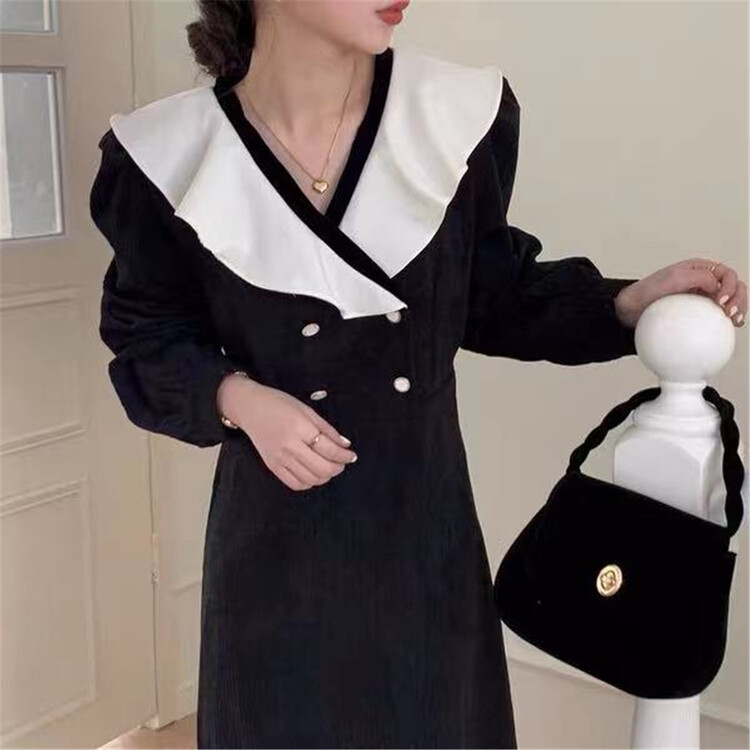 New year in early spring! [Xiangli] vintage style lotus leaf edge V-neck dress 8812# PCZ