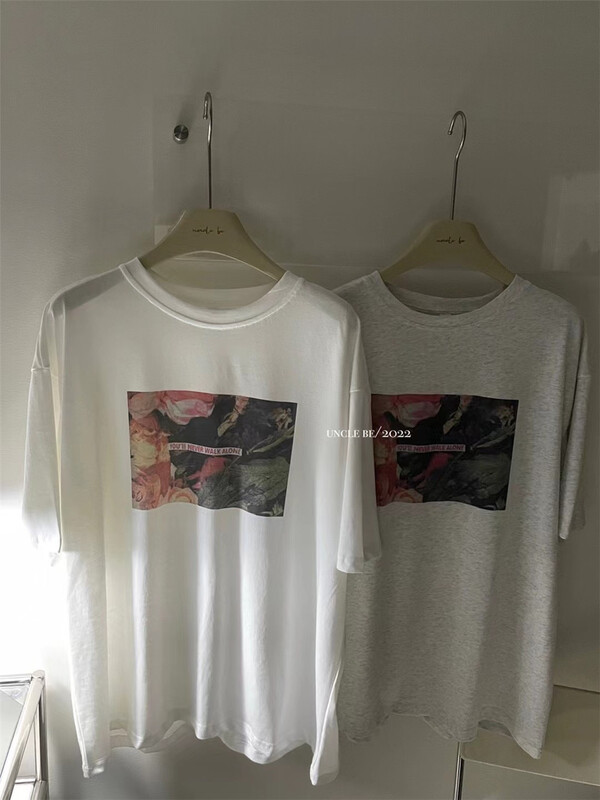 New in early summer! [UNC be] simple and versatile square print short sleeve T-shirt 3067# XYY