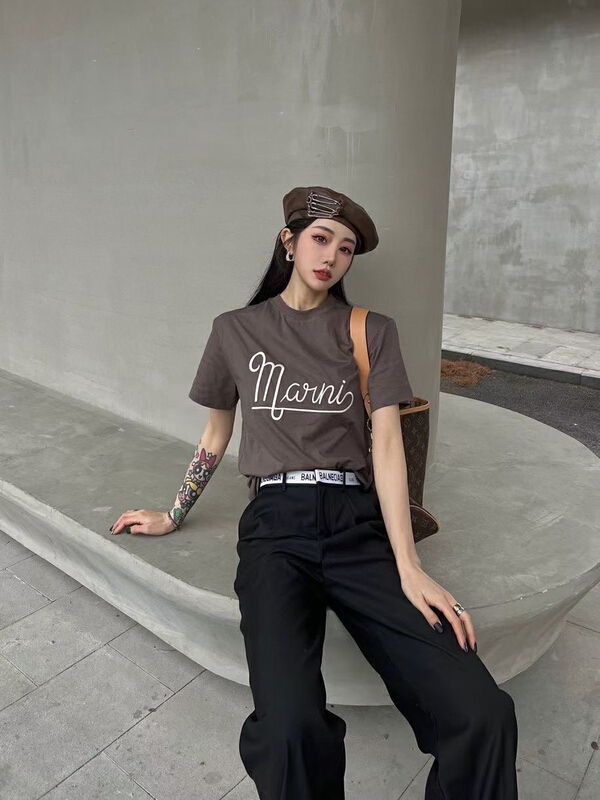 New in early summer! [Nancy] minority simple letter embroidery round neck fashion age reducing short sleeve T-shirt 71# WPL