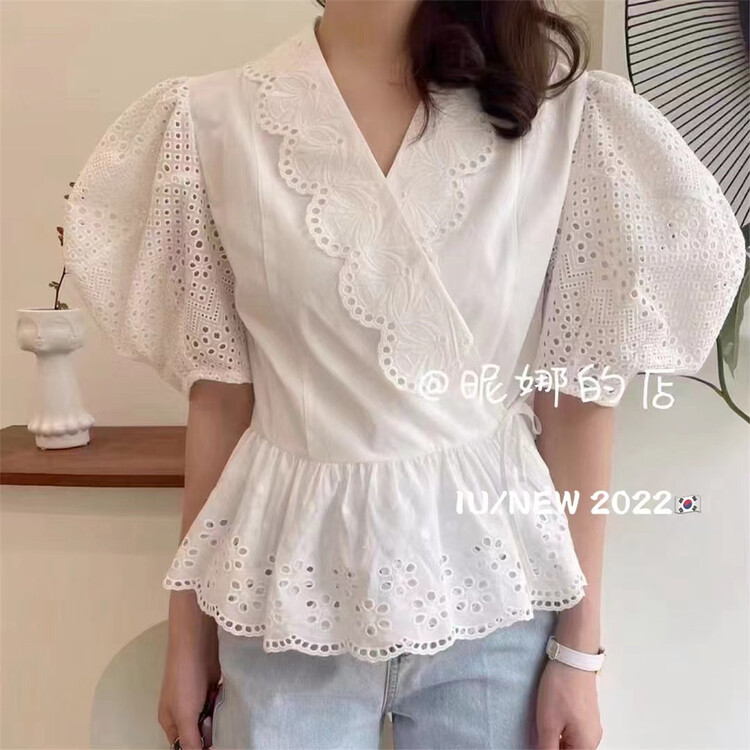 New in early summer! [IU] lady bubble sleeve V-neck design small shirt (without chain) 6736# WPL