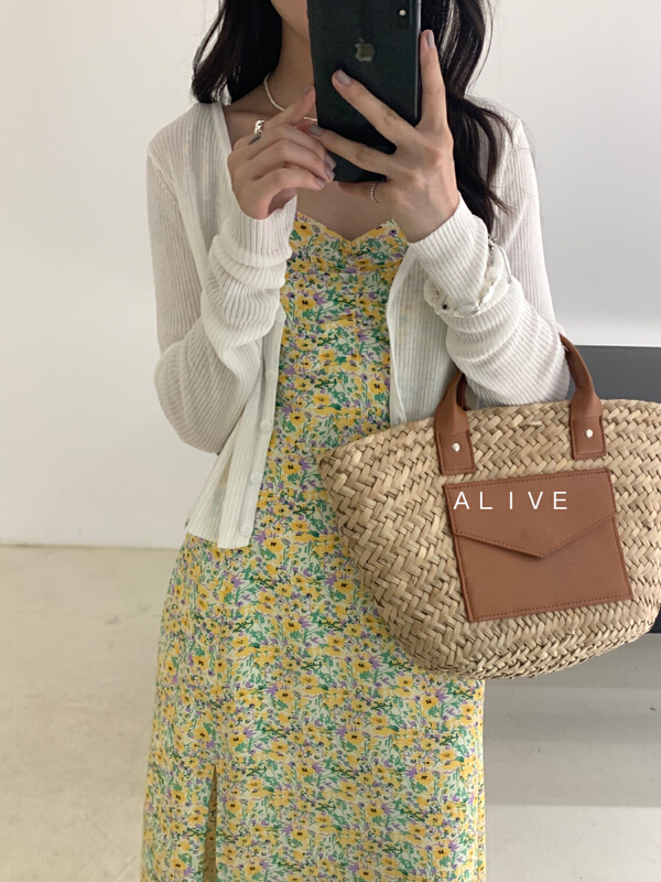 [alive] simple and versatile V-neck sunscreen cardigan sweater 201357# lwy