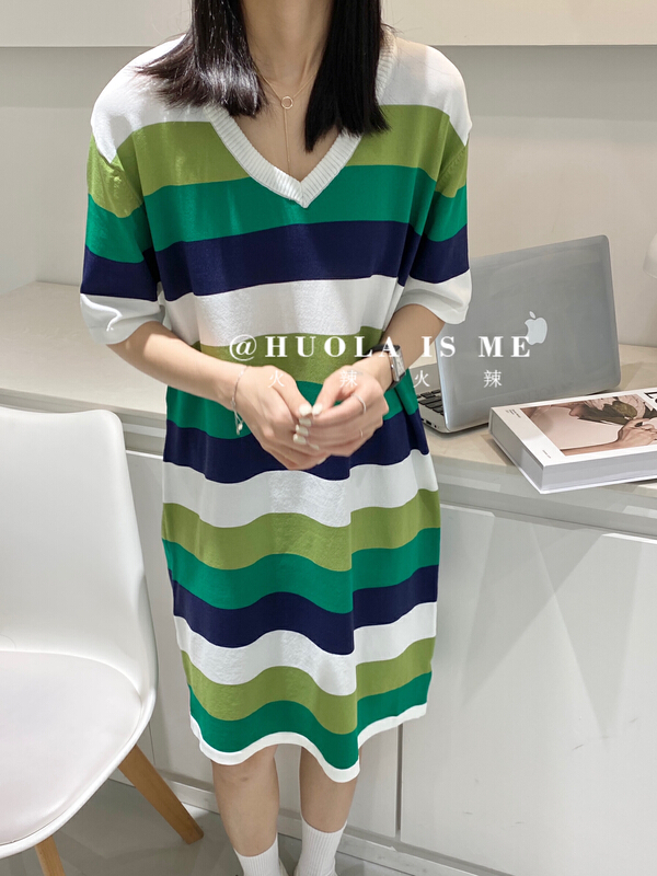 [hot Huola is me] contrast striped V-neck loose casual dress 3165# cqw