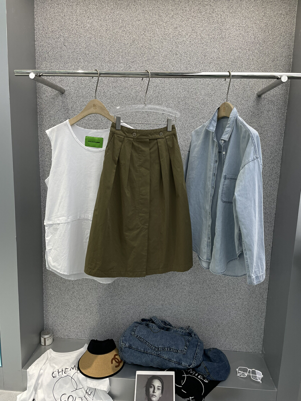 New in early summer! Simple skirt (BOQ)