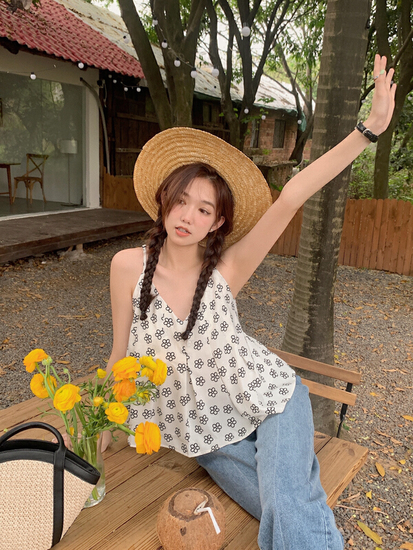 goods in stock! New in early summer! [timely rain] design, sweet flowers, Korean cute aging vest / suspender (excluding matching) 63255# WPL