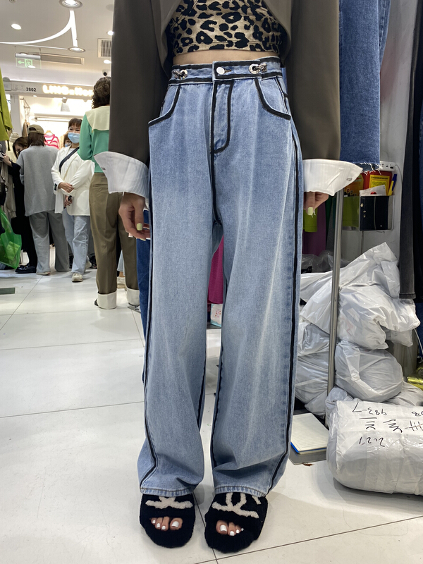 [zonana left] graffiti loose wide leg jeans 527# zxx