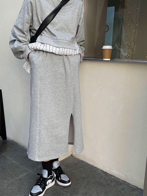 New year in early spring! [soul] Korean elastic split thin A-line skirt ax18061211q# CLS