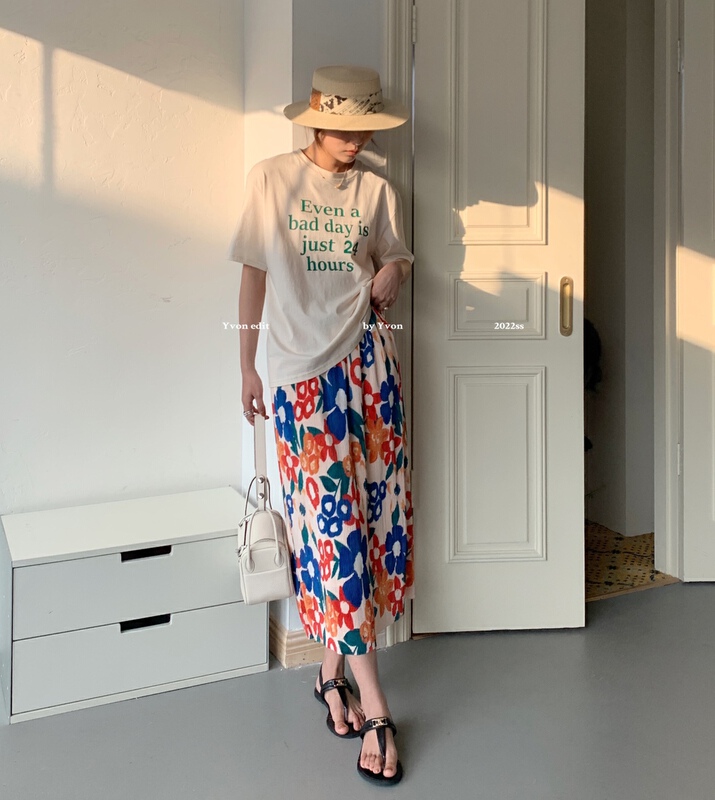 goods in stock! New in early summer! [Yiwan y.von] Korean fashion oil painting pleated skirt 3395# XJ