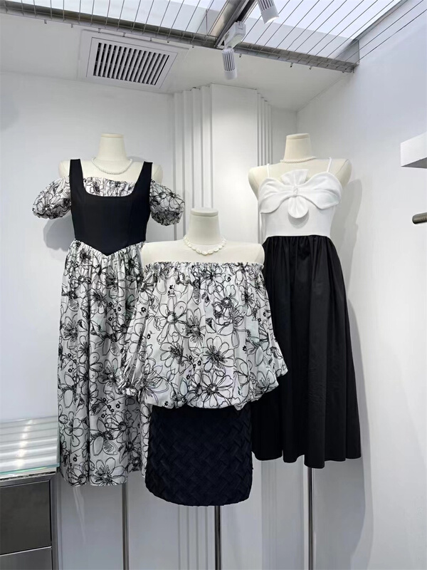 [ICC] a small number of one shoulder jacquard sweaters (sold separately) 8173# PCZ