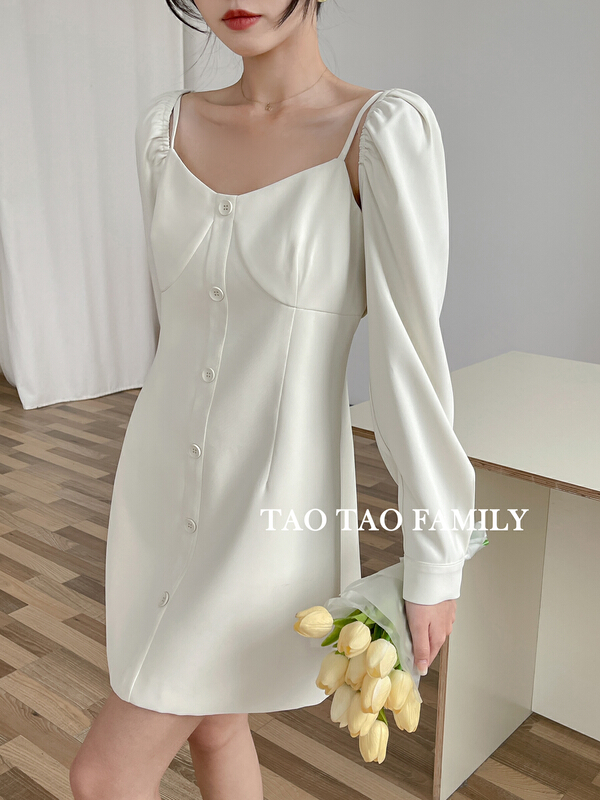 New year in early spring! [Taotao family] elegant suspender dress + long sleeved cardigan suit 3388# lwy