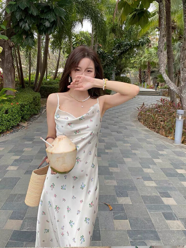 New in early summer! [smile baby] French gentle wind broken flower suspender dress b2689# WPL