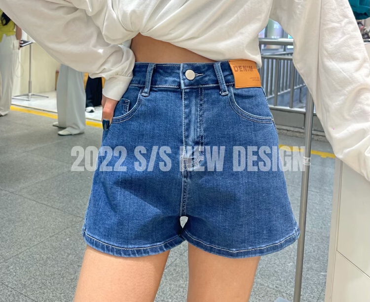 goods in stock! New in early summer! [Korean original] Leather Elastic versatile denim shorts 2702-2# L
