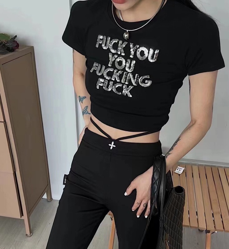 New in early summer! [c.h.z] Korean alphabet sequins spice girls age reduction short sleeve T-shirt 90681# WTT
