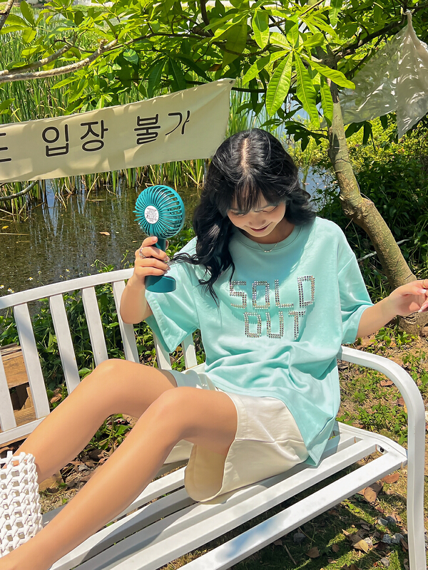 New in early summer! [rong'erjia] Korean version heavy industry nail bead short sleeve T-shirt 92270# hjy