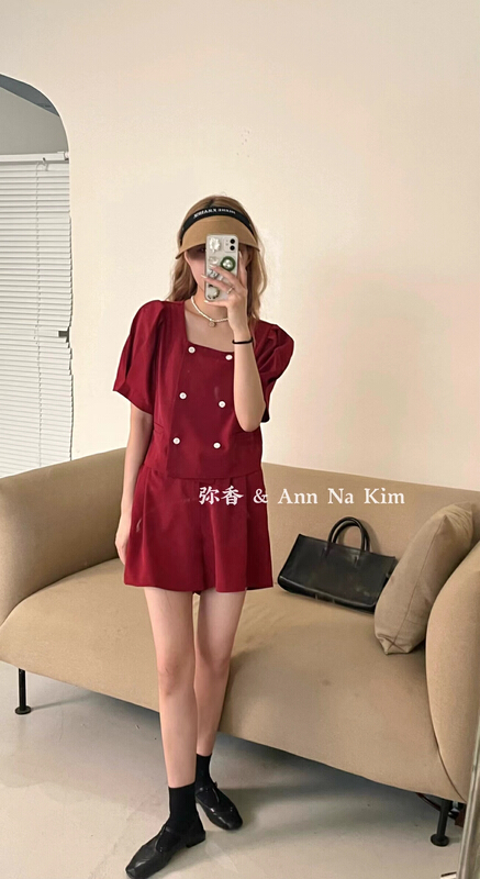 [Mi Xiang] small fragrance temperament double breasted shirt + slim casual shorts two-piece suit 5323# hjy