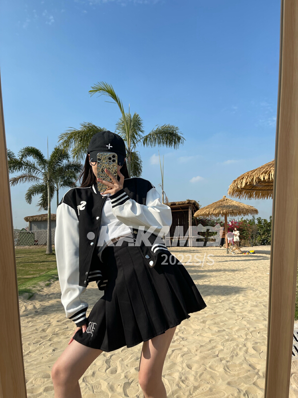 goods in stock! New year in early spring! [kakamee] Korean fashion stripe letter jacket (with removable shoulder pad) s185# LSL