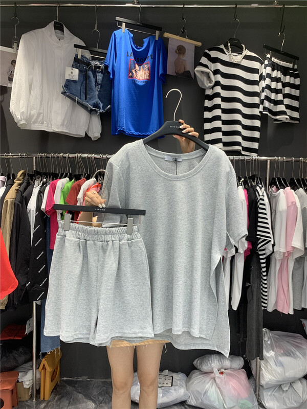 [ajroom] round neck clean color short sleeve T-shirt + casual Shorts Set 3371# cqw