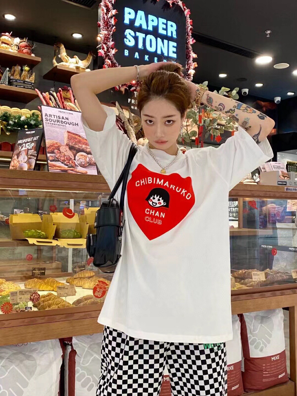 New in early summer! [Nancy] trendy minority design cherry ball letter print age reducing handsome short sleeve T-shirt 048# WPL