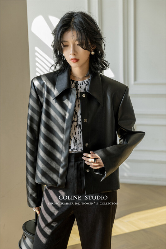 goods in stock! New year in early spring! [Coline] fashion version trend high-level sense short leather clothes c20062# hyy