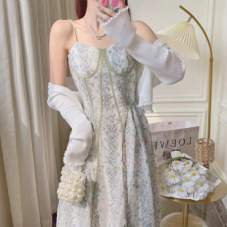 [Huaxi] French sexy senior pure desire style suspender dress (with sleeve) 8722# PCZ