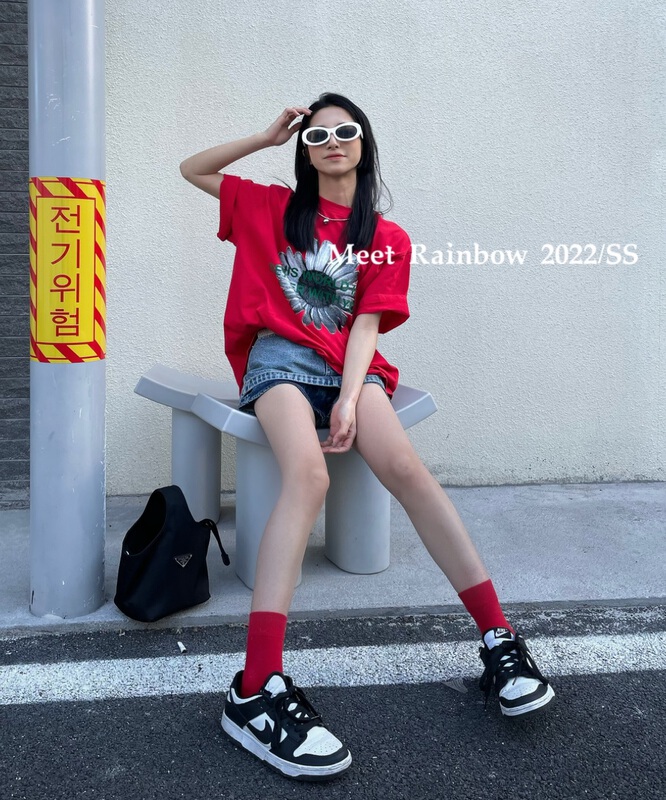 [rainbow] sunflower spray painting fashion short sleeve T-shirt 28635# WTT