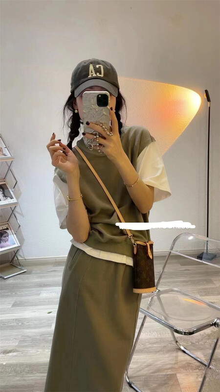 [benwo] Korean version versatile foreign style fake two-piece T-shirt + loose skirt suit 0625# CLS