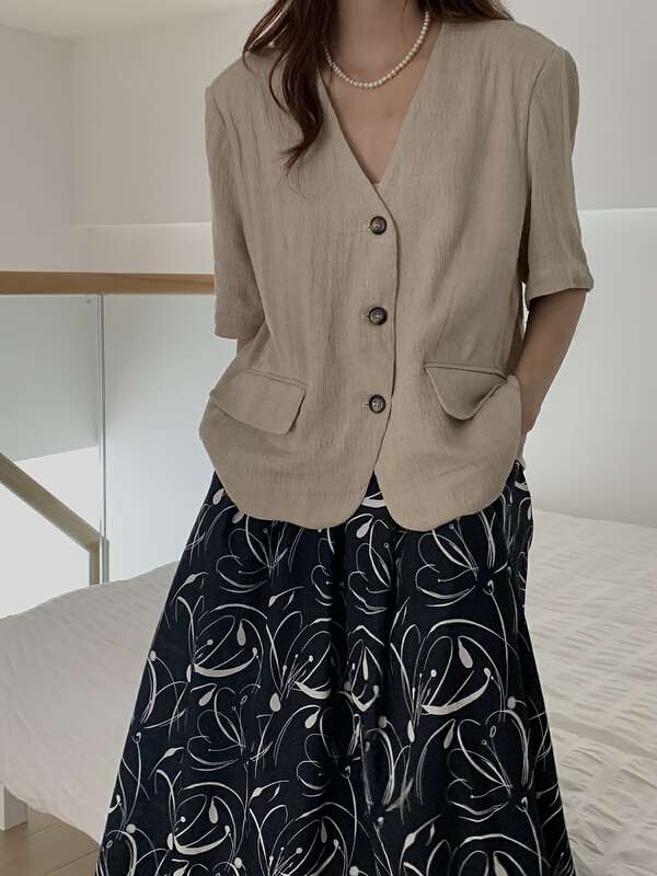 New in early summer! [on line] V-neck button loose short sleeve suit 36762# lwy