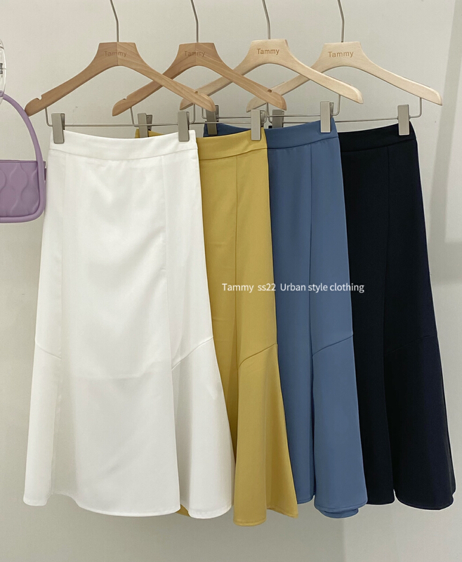 Early spring! [Tammy] slim, simple and versatile fishtail skirt 82326# L