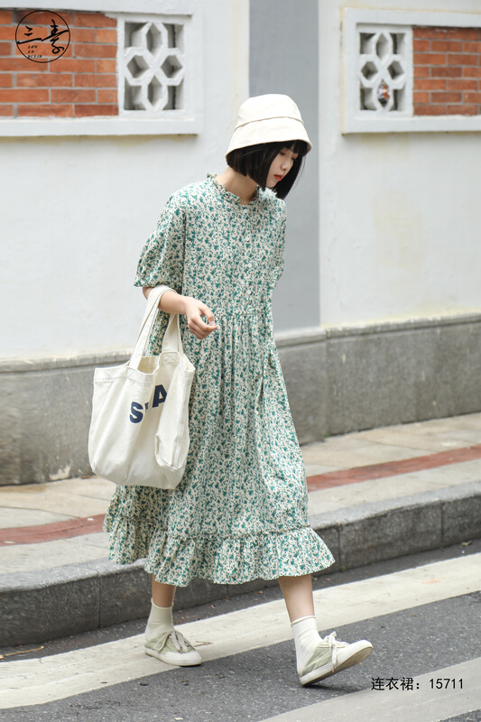 New in early summer! [original of three plain clothes] simple temperament casual floral dress 15711# XYJ