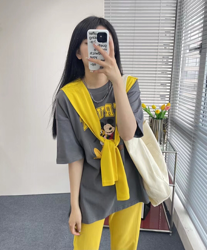 goods in stock! New in early summer! [Yingquan she] Korean cartoon printed Mickey short sleeve T-shirt (with shawl) 5230# XYY