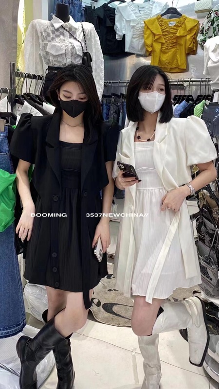 New in early summer! [booming] bubble sleeve fashion versatile short coat 2233-1# zxl