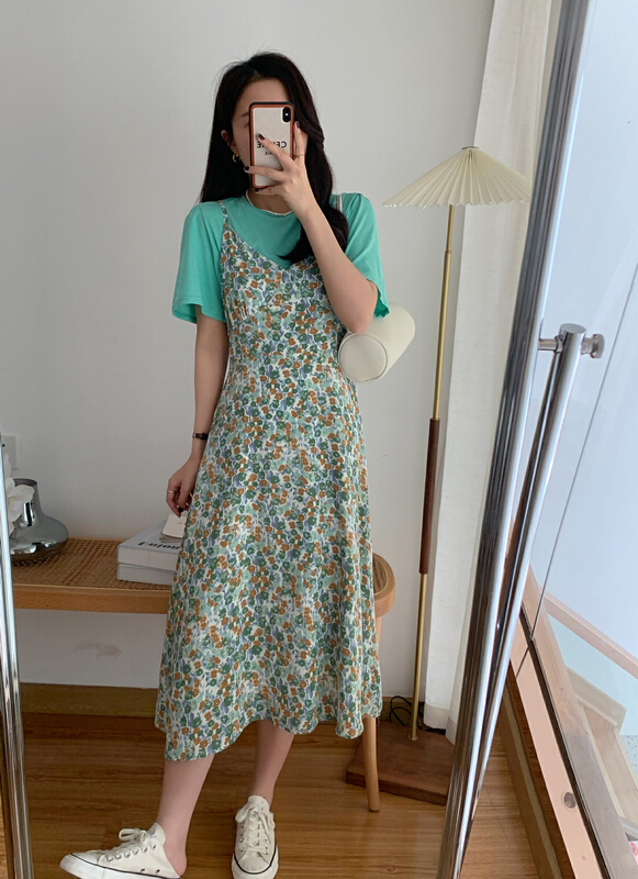 New year in early spring! [victory. 2] simple and versatile solid color short sleeves + slim and versatile suspender floral dress set b67# WPL