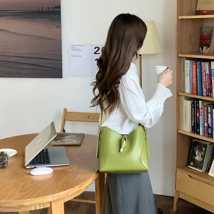 [Mi he] Korean casual one shoulder messenger bag 4052s# jhy