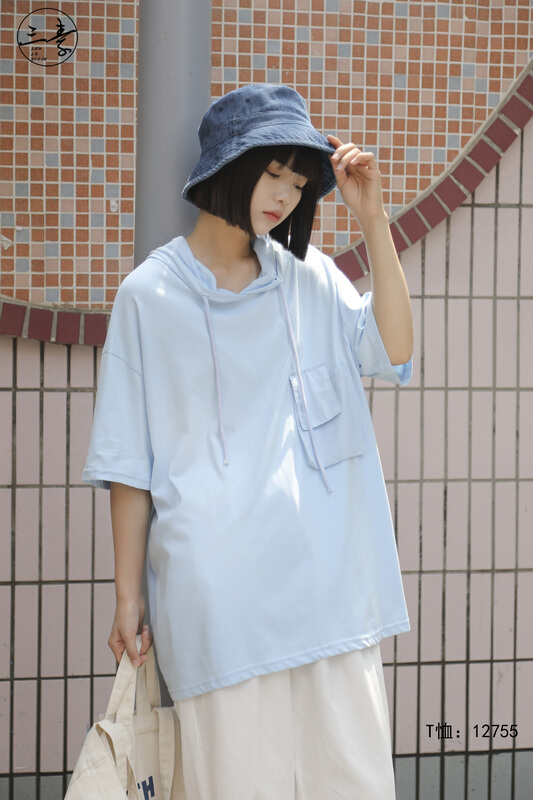 New in early summer! [original of three plain clothes] simple temperament casual hooded short sleeve T-shirt 12755# XYJ