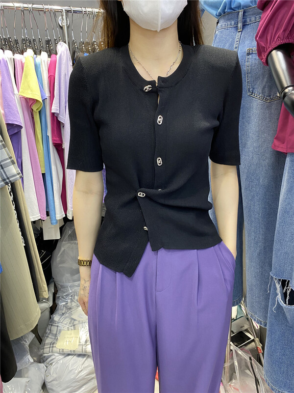 New in early summer! [m2w. D] V-neck breasted solid color knitted cardigan 91020# ozq