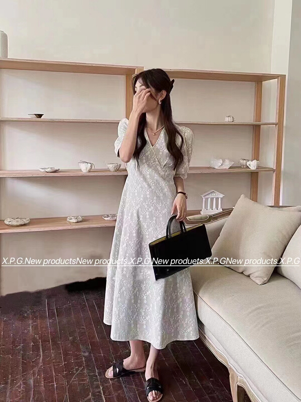 [x.p.g] Korean V-neck slim fitting lace Printed Dress 002869# hjy