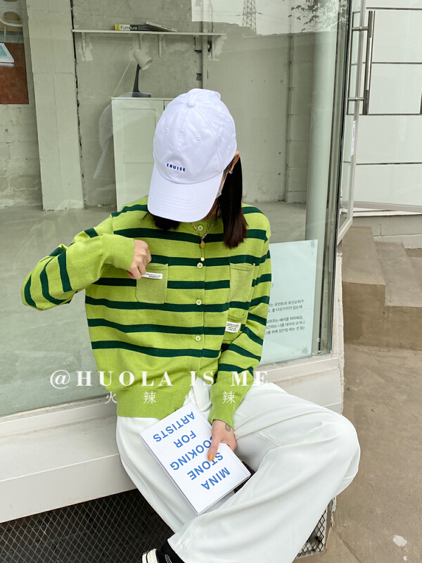 New year in early spring! [hot Huola is me] striped alphabet Korean knitted cardigan (including 30% wool) 2040# cqw