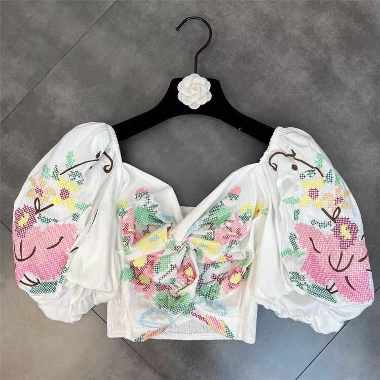 New in early summer! [Yishang clothing] niche design short color matching shirt 3121# JJ