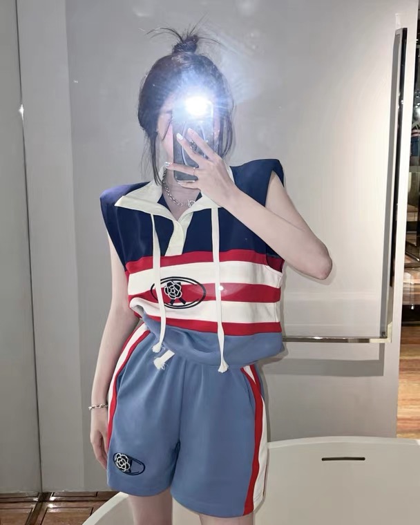 【N】 Korean Pullover striped vest + lace up casual Shorts Set (with small flower pin) 0777# WTT