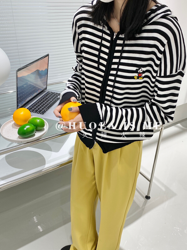 [hot Huola is me] Korean casual cartoon embroidered hooded knitted cardigan 3138# cqw