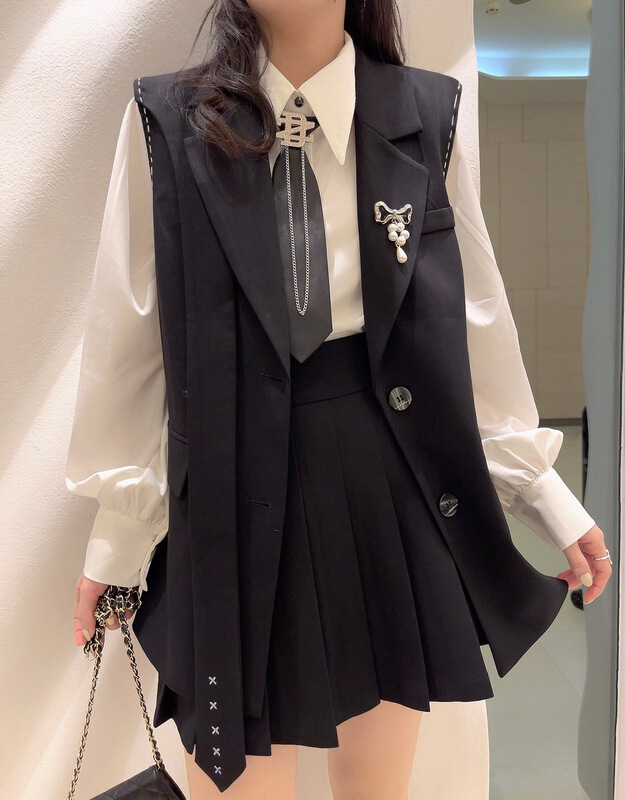 [top Chan Lin] temperament breasted Suit Vest + pleated skirt two piece suit (with Brooch) 95036# cqw