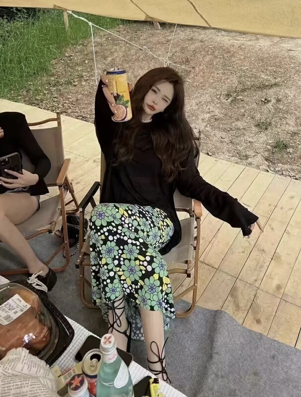 [JH] back slit sunscreen Top + floral skirt suit 41700# PCZ