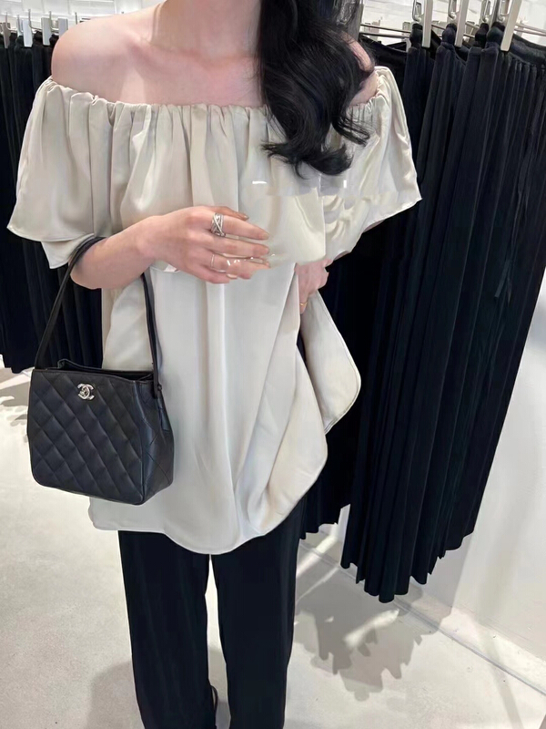 New in early summer! [lidada] one shoulder Korean crimping shirt 2894# HBx