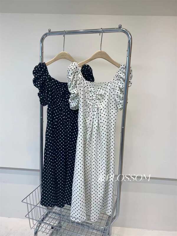 goods in stock! New in early summer! [blossom] French bubble sleeve pleated polka dot dress 2811-1# WPL