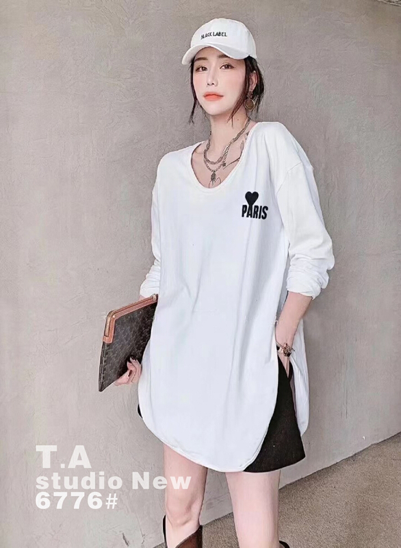 New year in early spring! [TA +] Korean U-neck printed long sleeve T-shirt 6776# XYY